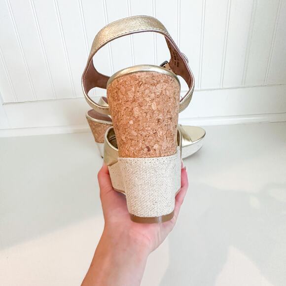 Corso Como Nani Leather Twisted Wedge Sandal Brass 9.5M - Picture 6 of 9